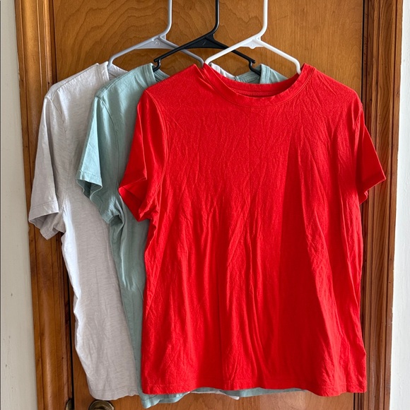 Universal Thread | Tops | Universal Thread Bundle Of Tees | Poshmark